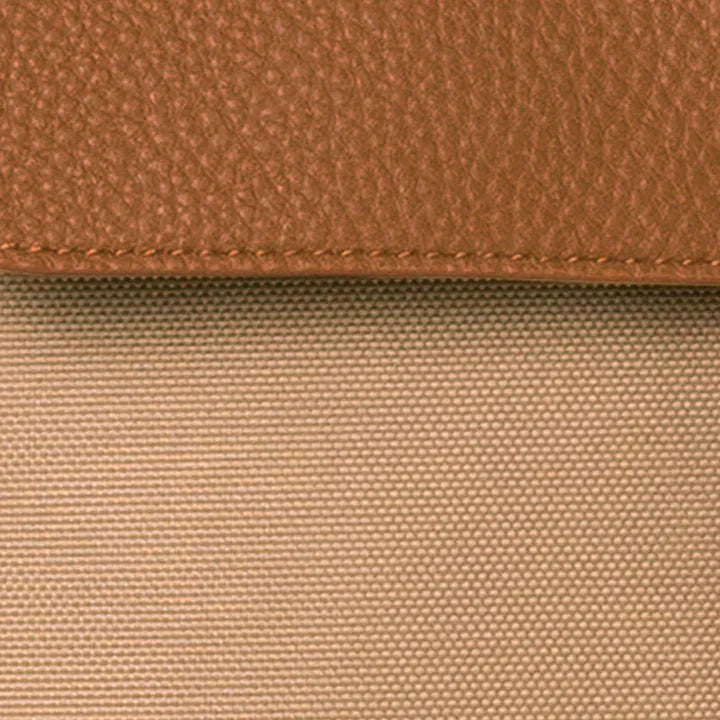 Pochette avant medium Petronas Tour