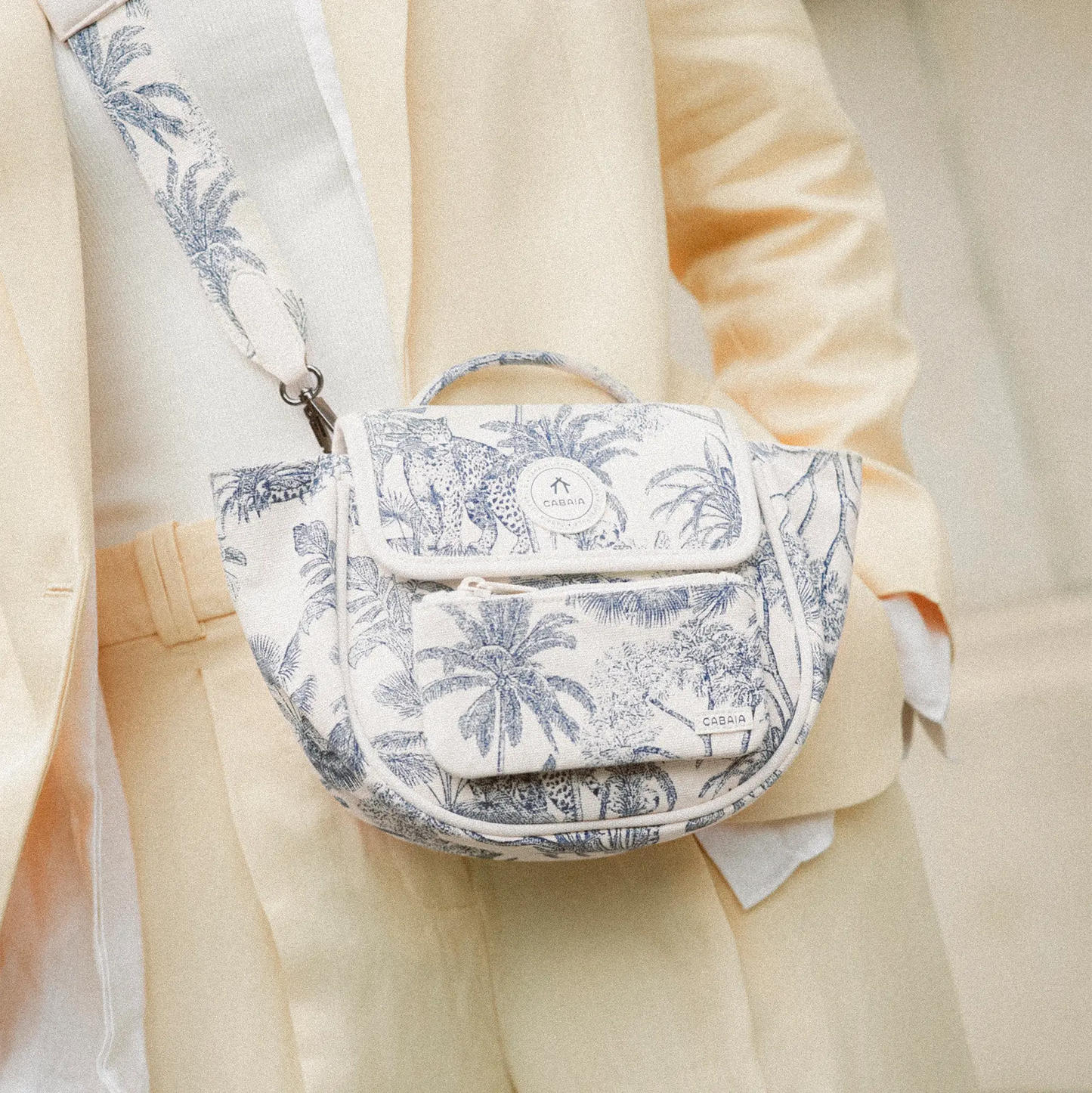 Crossbody Wanderer Baros